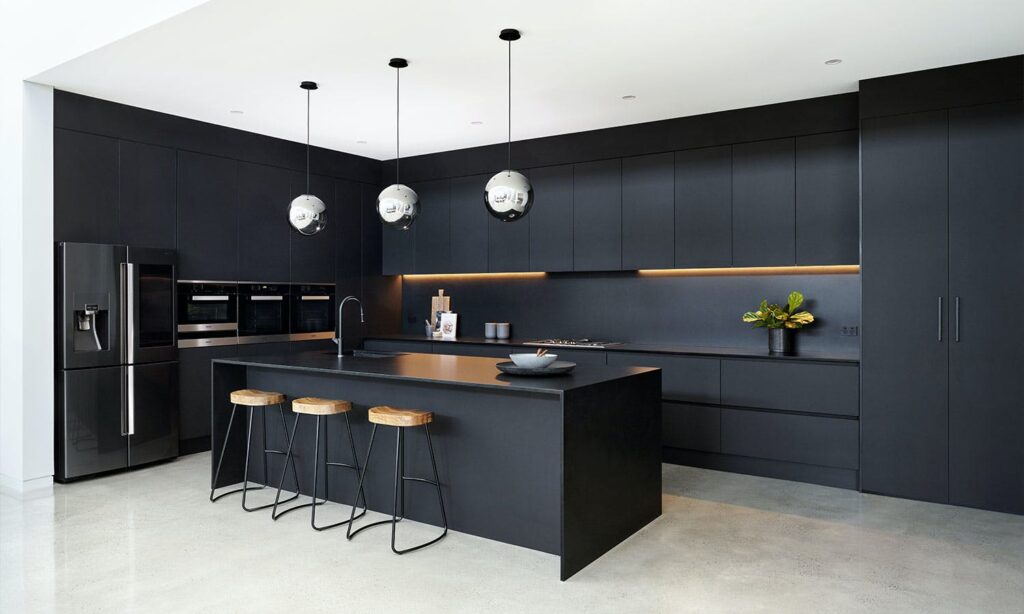 Black kitchen cabinets modern