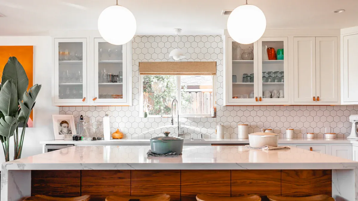Styles of White Kitchen Cabinets
