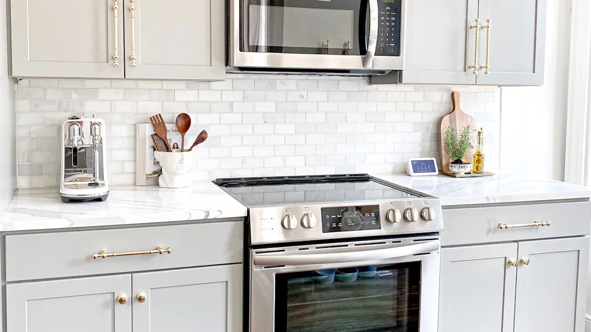 What Are Framed Cabinets